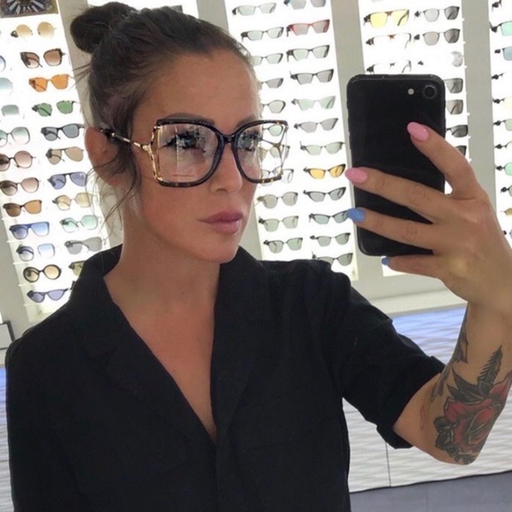 New Authentic GUCCI GG05920 001 - AS SEEN ON JENNIFER HUDSON & MICHELLE
VISAGE - Picture 6 of 15